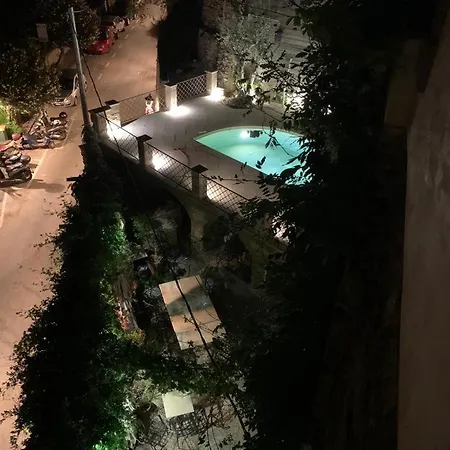 Bar Vitelli Charming Pensjonat Savoca