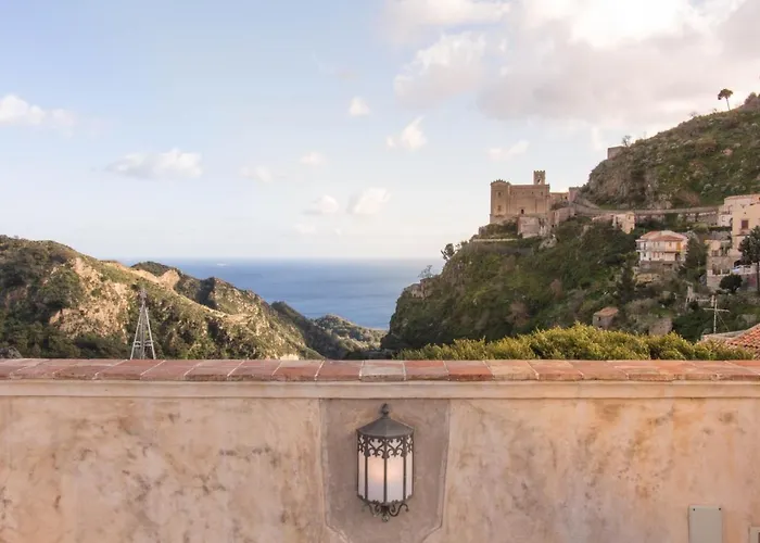 Bar Vitelli Charming 4* Savoca