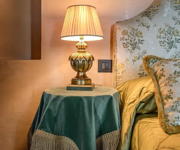 Bar Vitelli Charming 4* Savoca