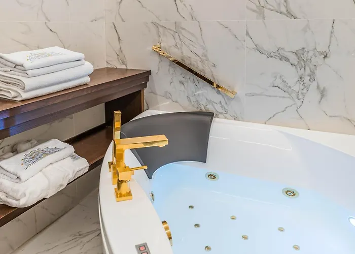 Konukevi Bar Vitelli Charming Savoca