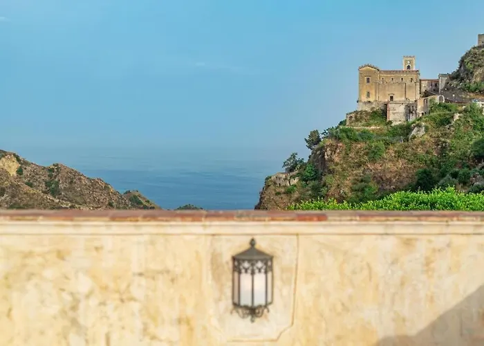 Konukevi Bar Vitelli Charming 4*