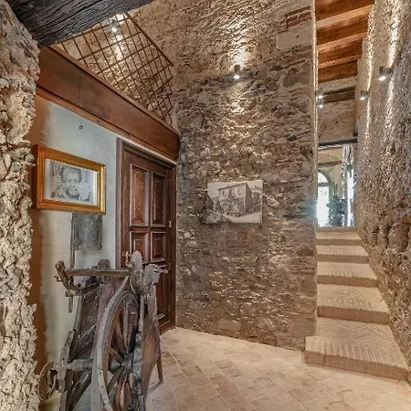 Bar Vitelli Charming 4*