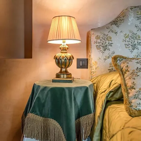 Bar Vitelli Charming 4* سافوكا