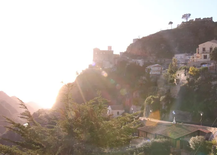 Gasthuis Bar Vitelli Charming 4*