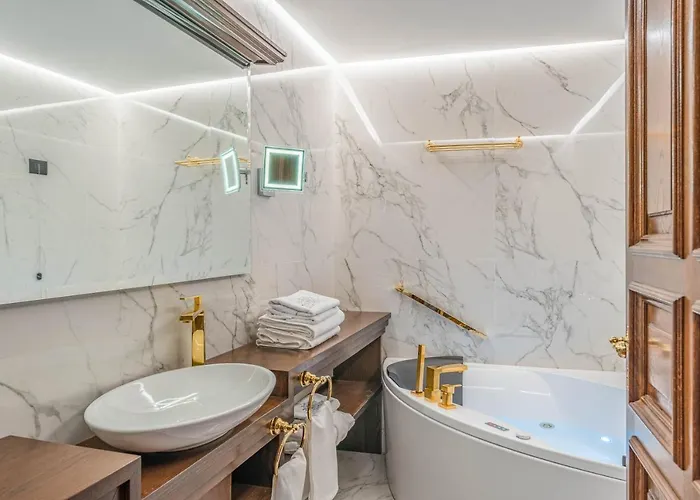 Bar Vitelli Charming 4* 사보카